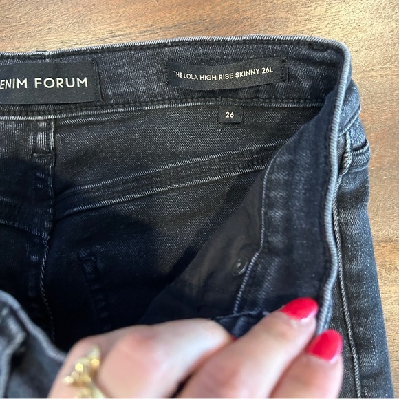 aritzia Denim Forum The Lola High Rise Skinny 26L ~ size 26 - Picture 4 of 6